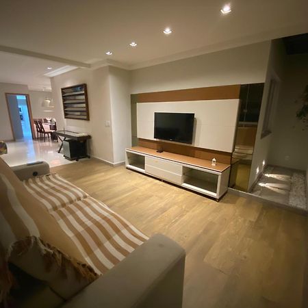 Apt 3Q Luxo Com Ar E Jacuzzi Na Beira Mar Guarapari Exterior photo